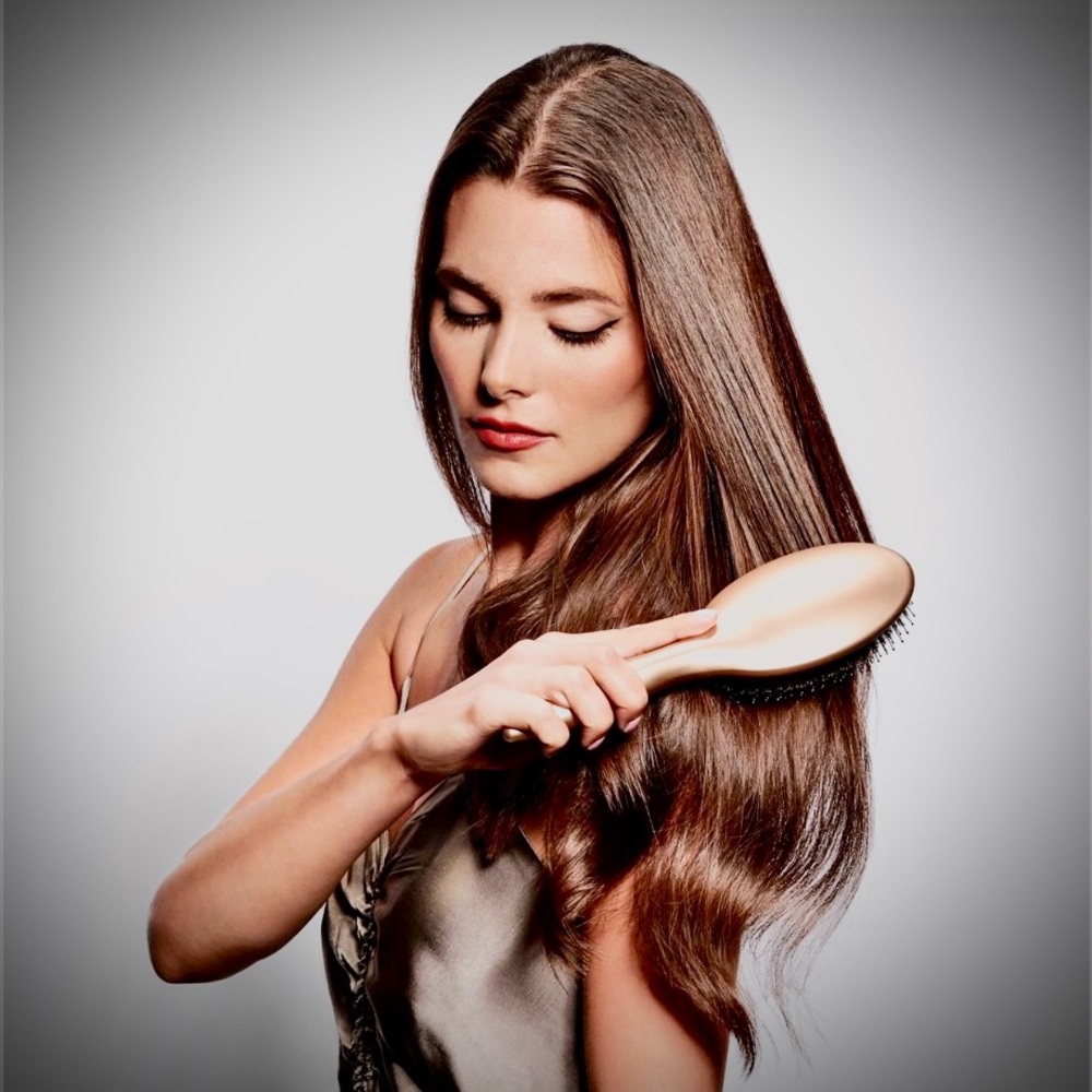 NIB The Hair Edit Gold Lightweight Paddle Boar Hair Brush